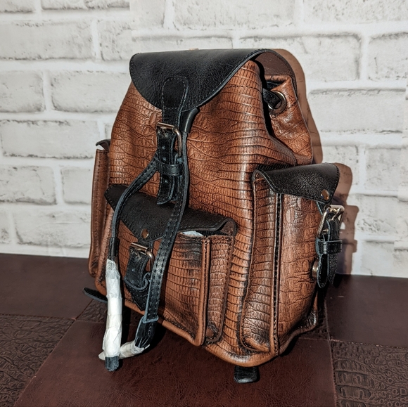 FreeBird by Steven BRETT Brown Distressed Backpack - Picture 10 of 11